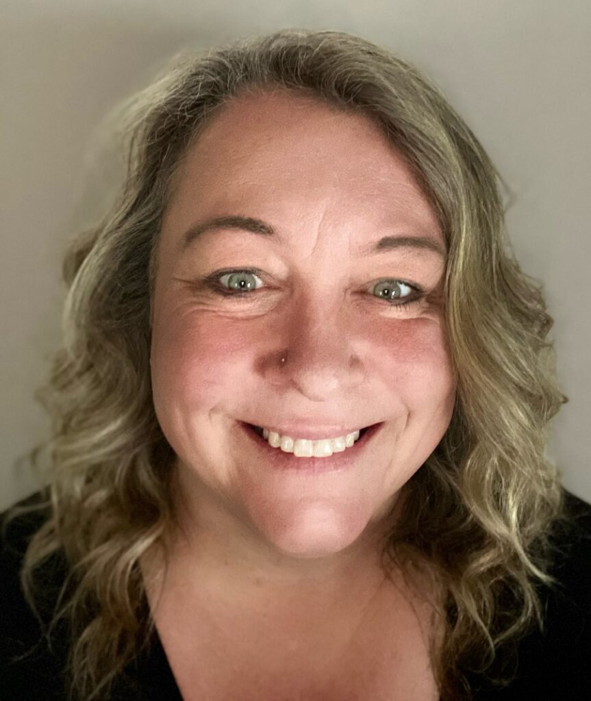 Single Category amanda bio photo