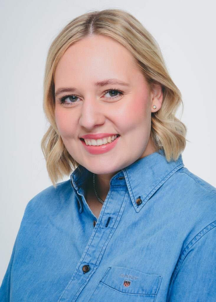 Single Category anne christine neusser