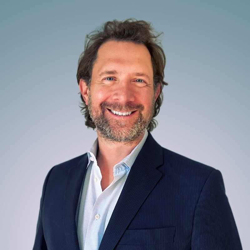 eric thiegs headshot