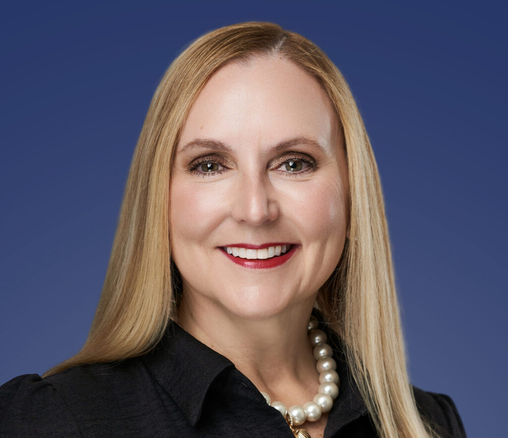 Single Category thornton hollis 738 0431 vertical (1)